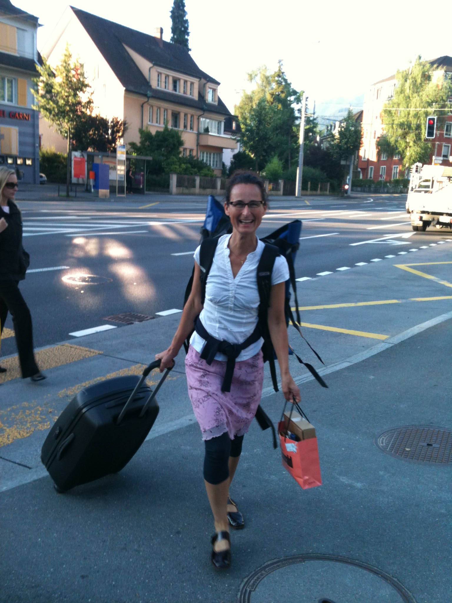 Monica hilft, das Verpackungssystem zu optimieren