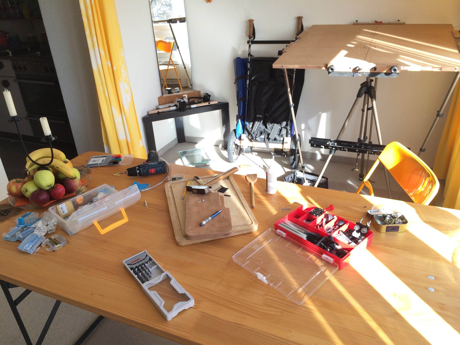 Material-Auslegeordnung: Arbeit an Prototyp VI